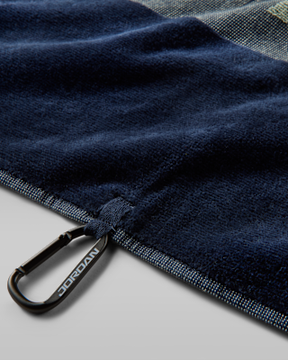 Jordan Utility 2.0 Golf Towel. Nike.com